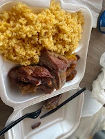 Costillas Sin Salsa Y Arroz Con Salchicha