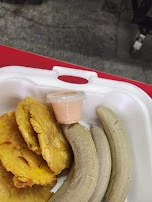 Guineos Y Tostones